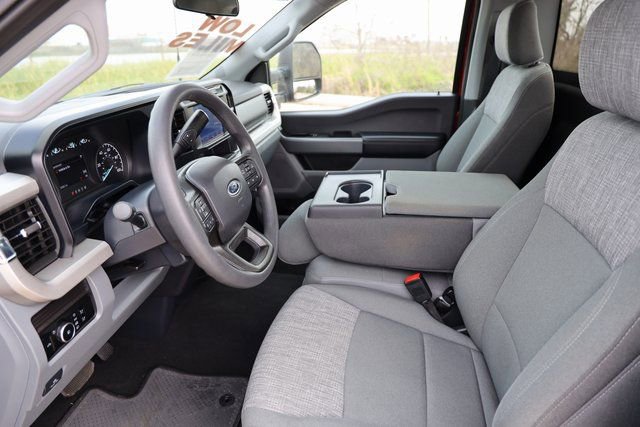Used 2024 Ford F250 XLT image 11