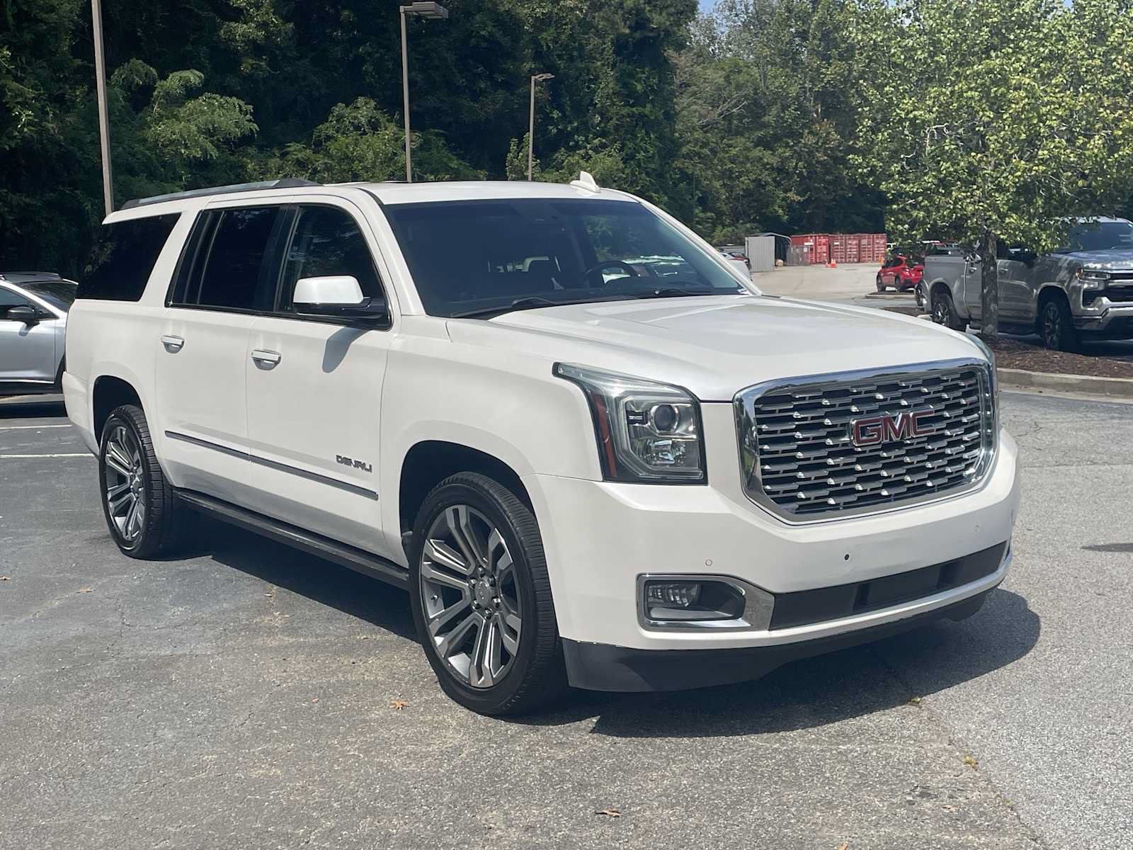 Used 2018 GMC Yukon XL Denali w/ Denali Ultimate Package RWD image 5