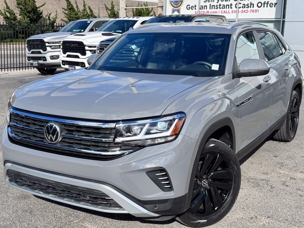 Used 2022 Volkswagen Atlas Cross Sport SE AWD/4WD image 3
