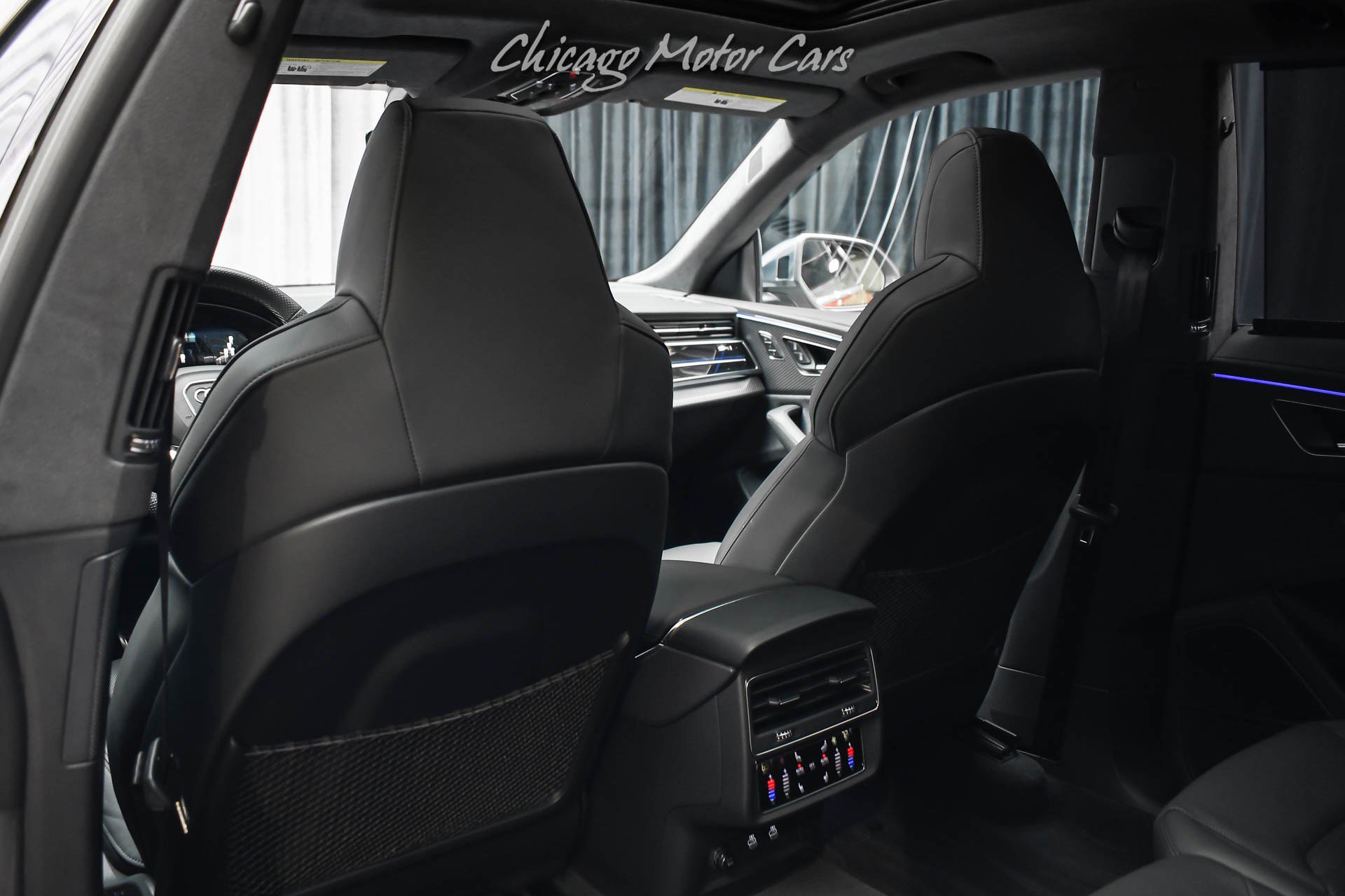 Used 2024 Audi RS Q8 image 25