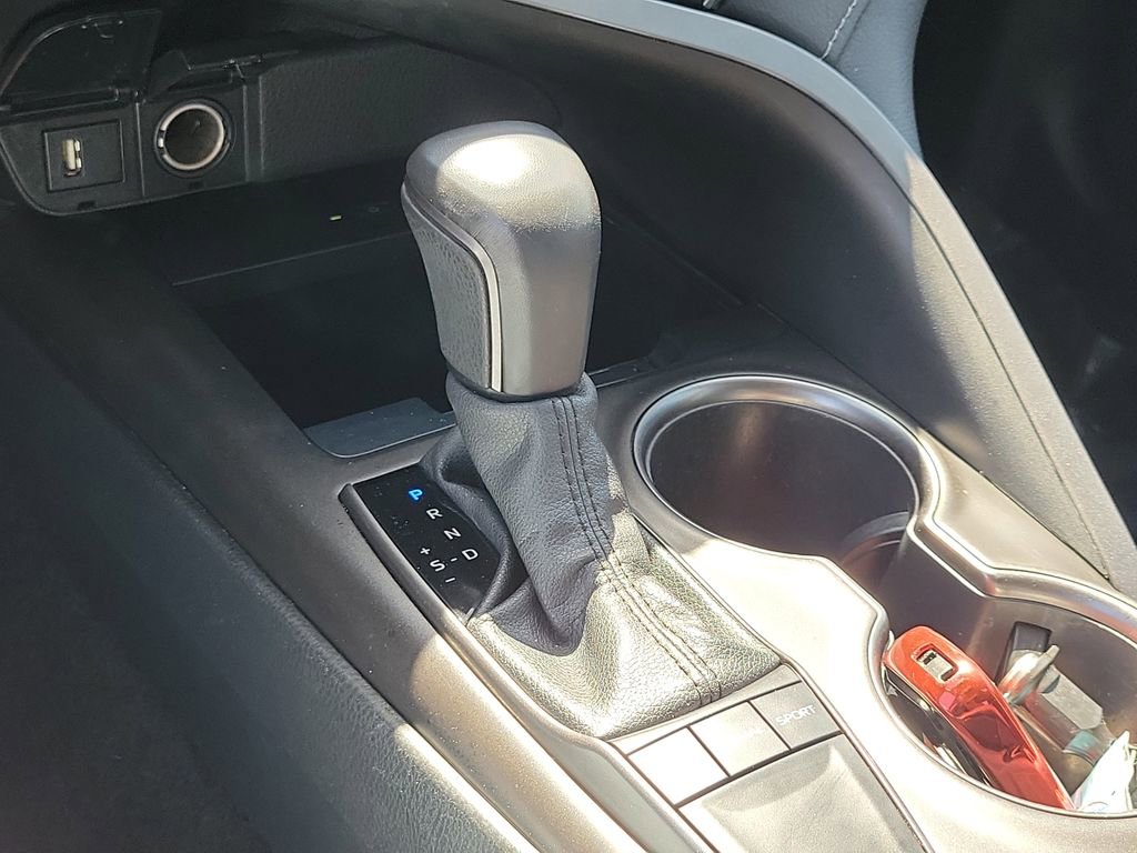 Used 2022 Toyota Camry SE w/ Audio Upgrade Package image 25