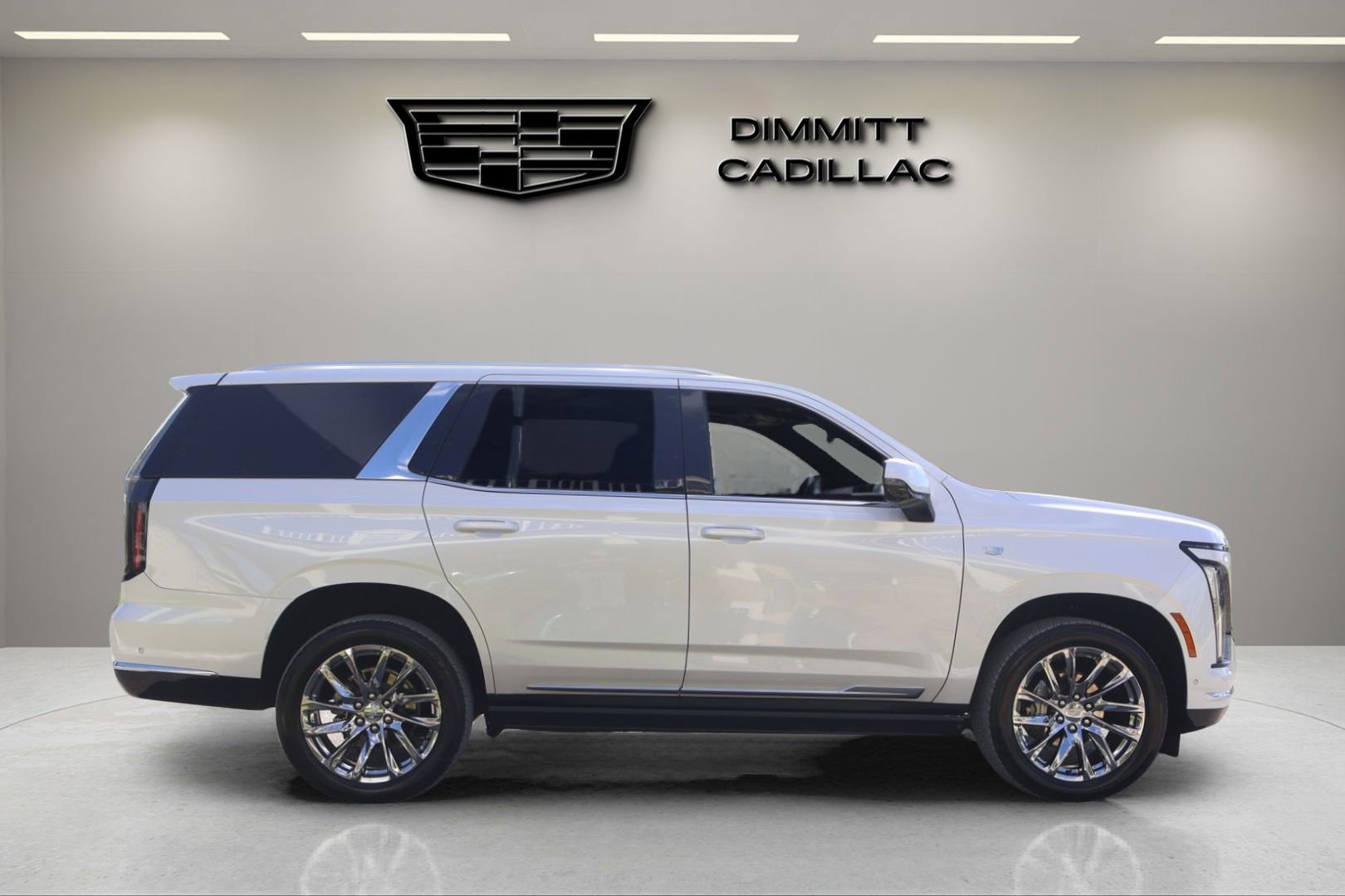 Certified 2025 Cadillac Escalade Premium Luxury w/ Touring Package RWD image 6