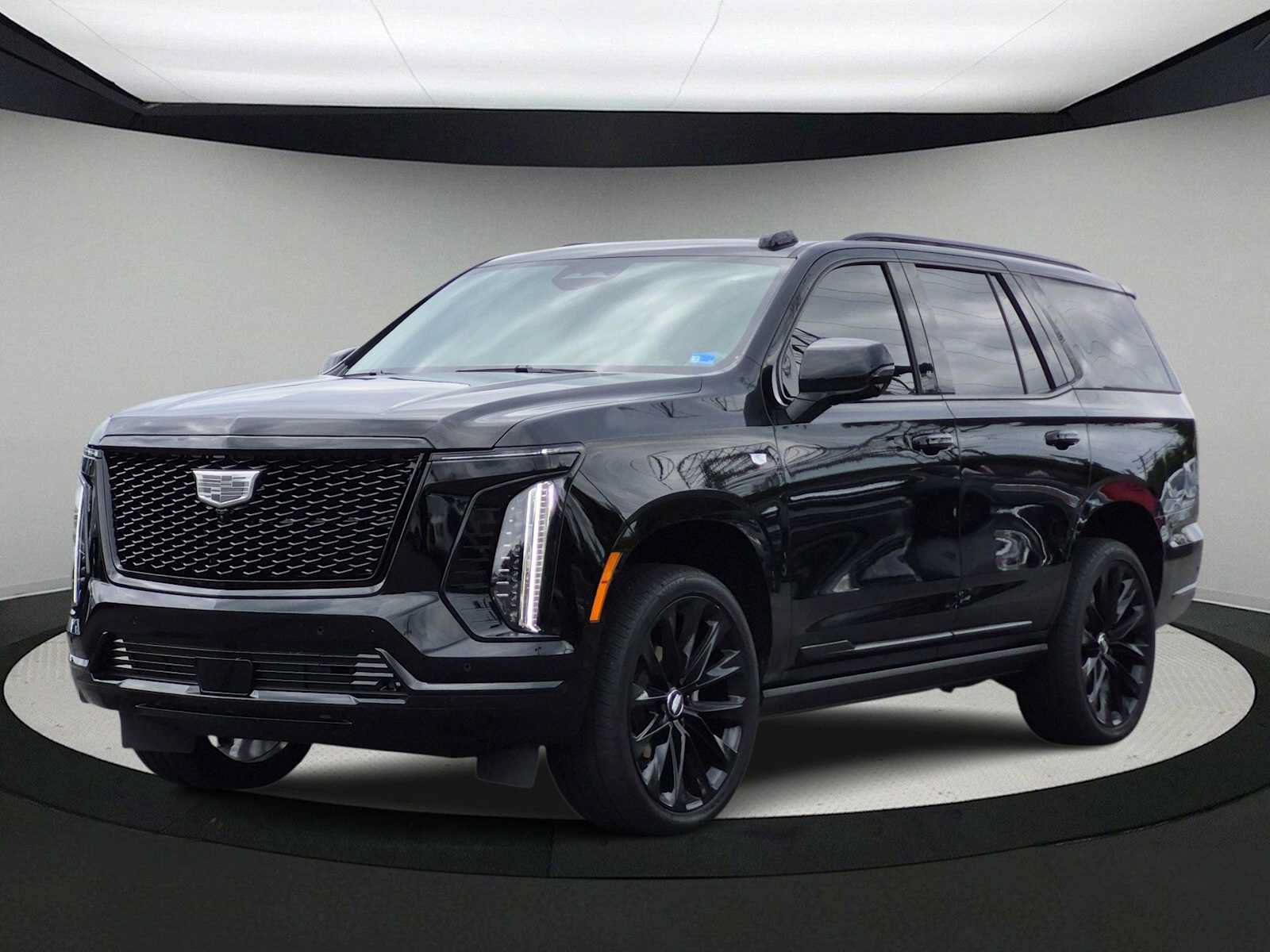 Used 2025 Cadillac Escalade Sport Platinum w/ LPO, ONYX Package AWD/4WD image 4