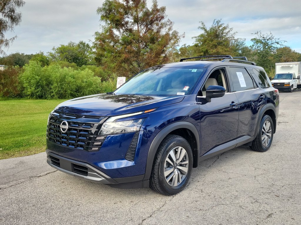 Used 2026 Nissan Pathfinder SL