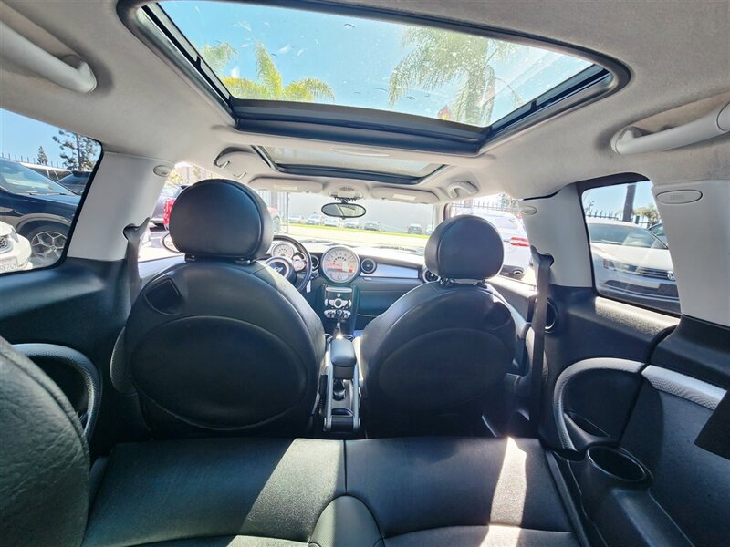 Used 2009 MINI Cooper Clubman S FWD image 12