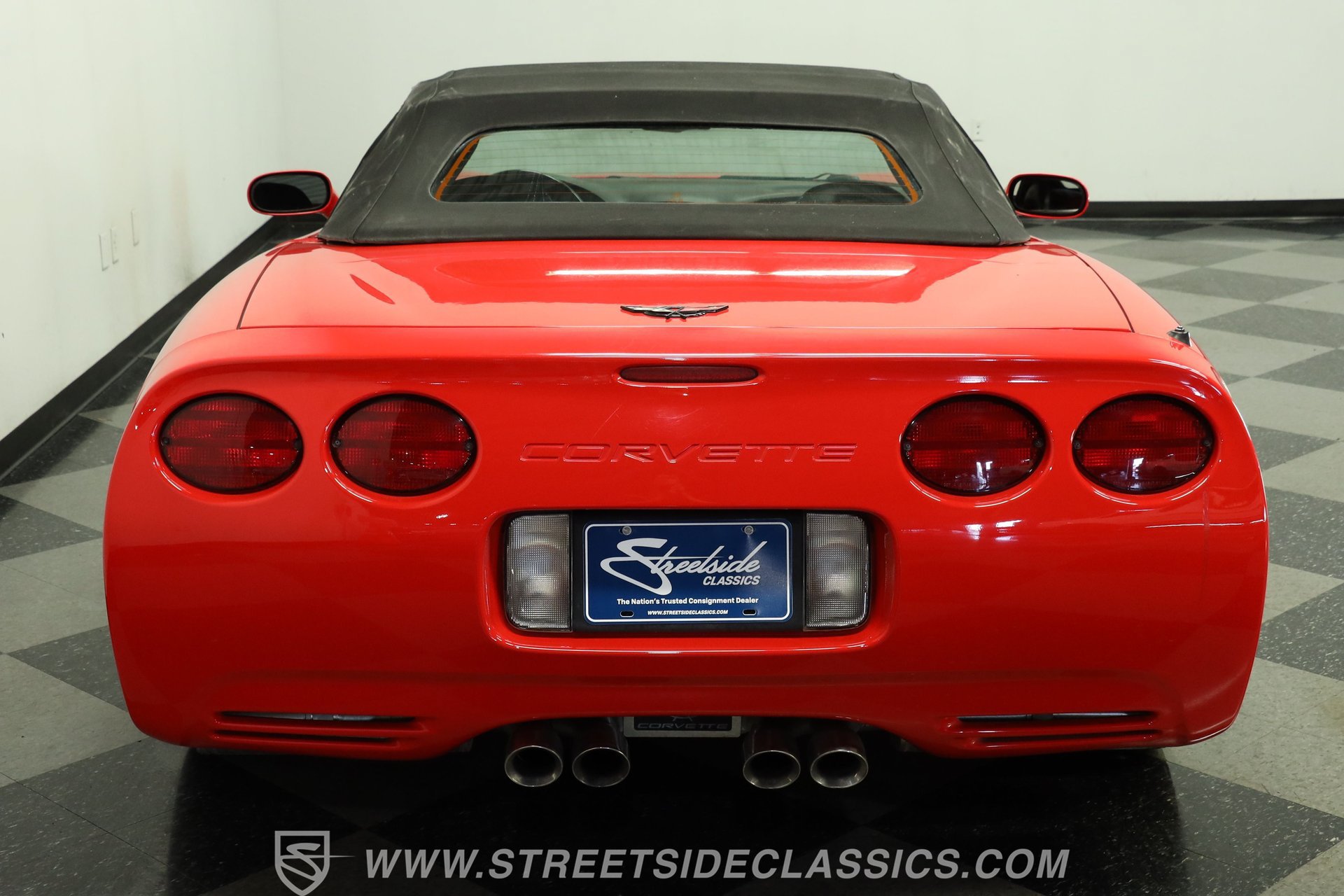 Used 1999 Chevrolet Corvette Coupe w/ Memory Pkg RWD image 9