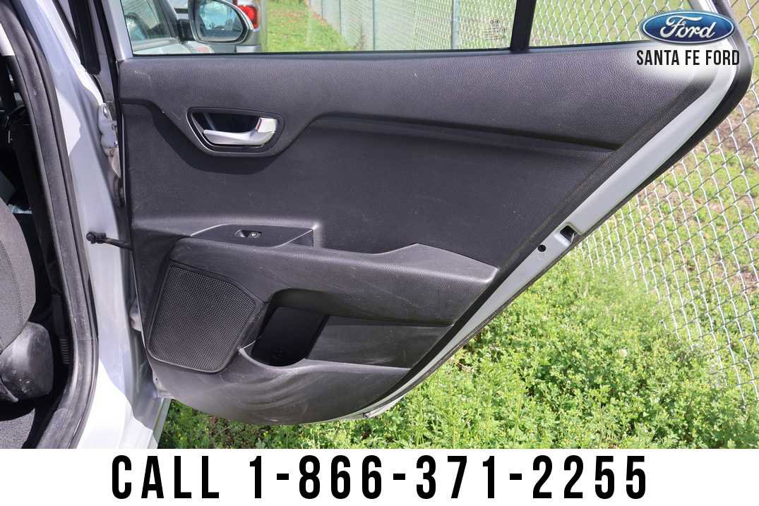 Used 2019 Kia Rio LX image 17