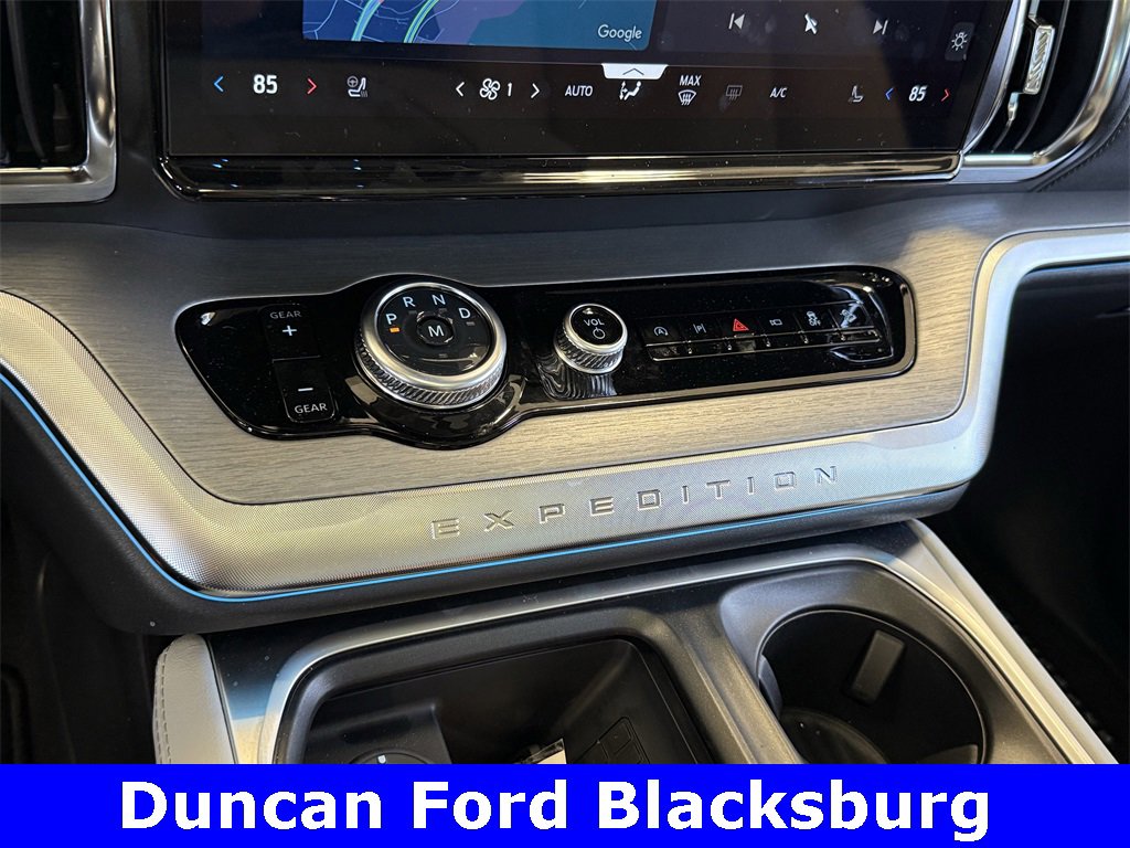 New 2025 Ford Expedition Platinum w/ Driver's Package image 25