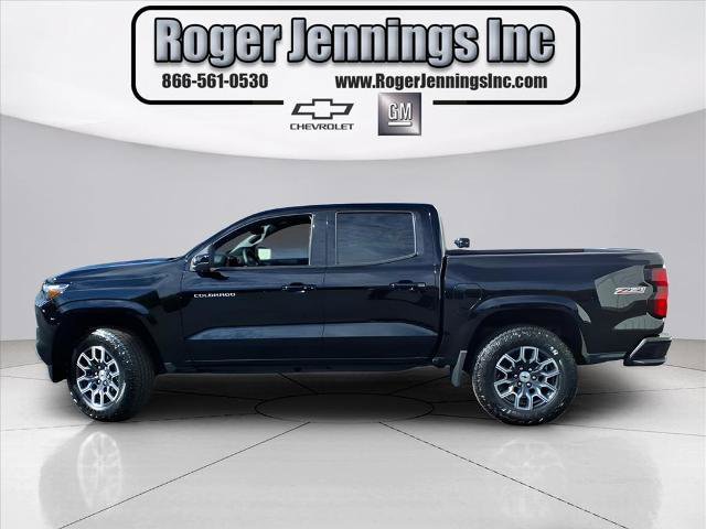 Used 2023 Chevrolet Colorado Z71 w/ Z71 Convenience Package 2 image 2