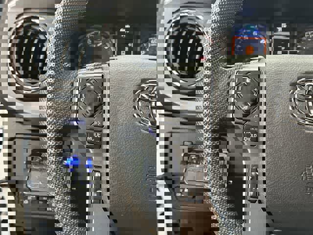 Used 2023 Toyota Tacoma TRD Off-Road image 16