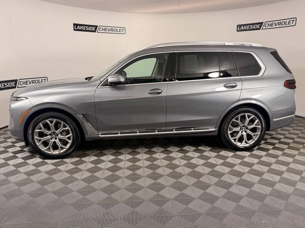 Used 2026 BMW X7 xDrive40i AWD/4WD image 3