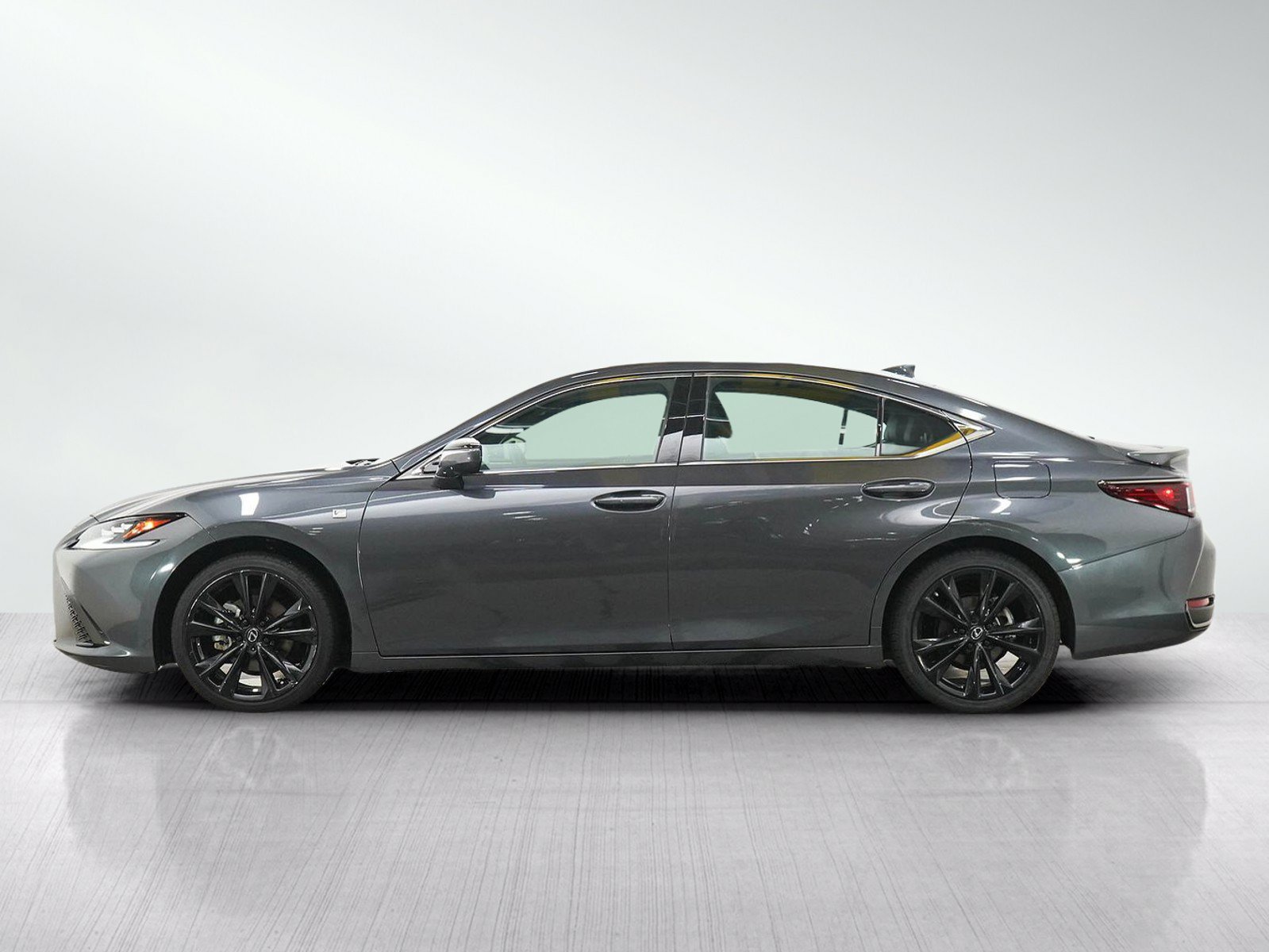 Used 2024 Lexus ES 300h F Sport w/ Accessory Package (Z2) FWD image 2