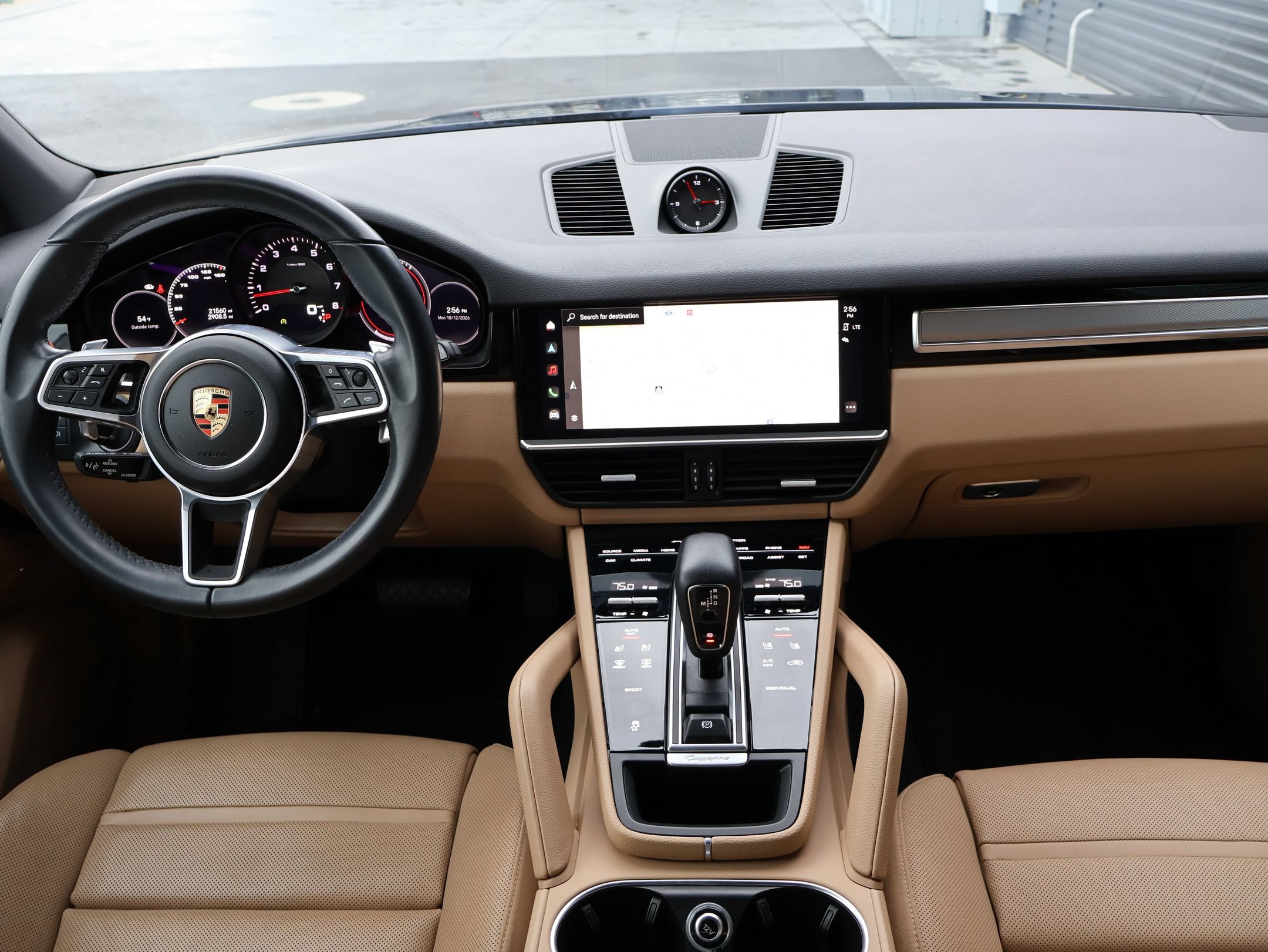 Certified 2023 Porsche Cayenne Platinum Edition AWD/4WD image 25