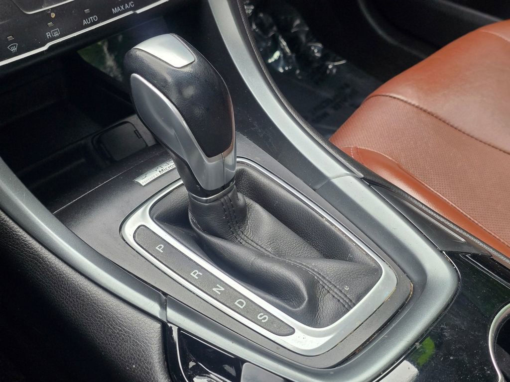 Used 2015 Ford Fusion SE w/ Equipment Group 202A FWD image 36