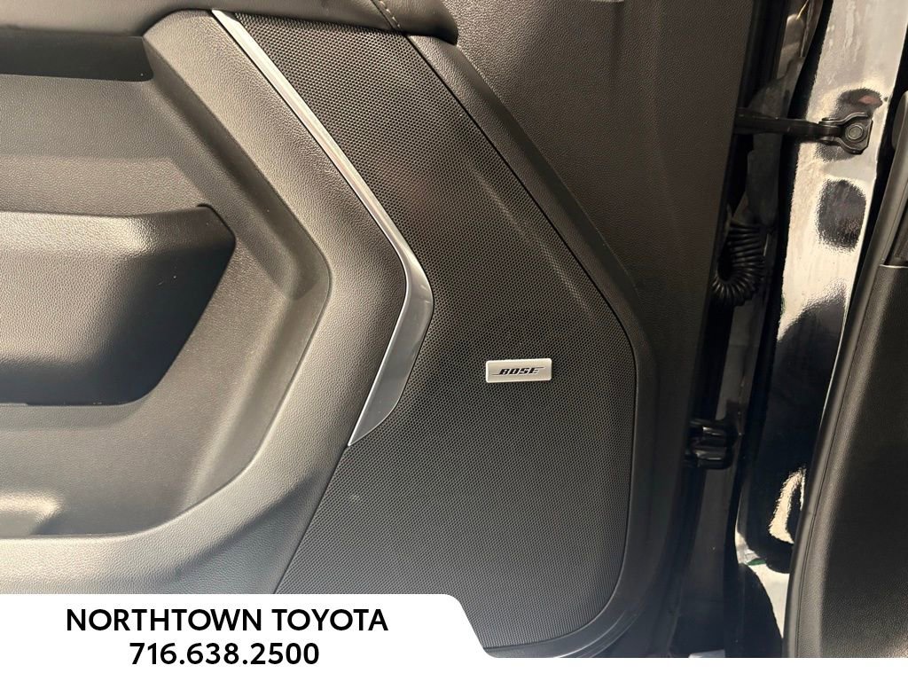 Used 2023 Chevrolet Suburban High Country AWD/4WD image 17