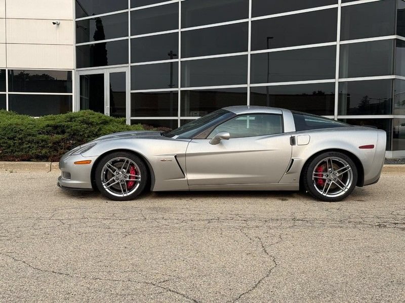 Used 2006 Chevrolet Corvette Z06 w/ Preferred Equipment Group RWD image 6