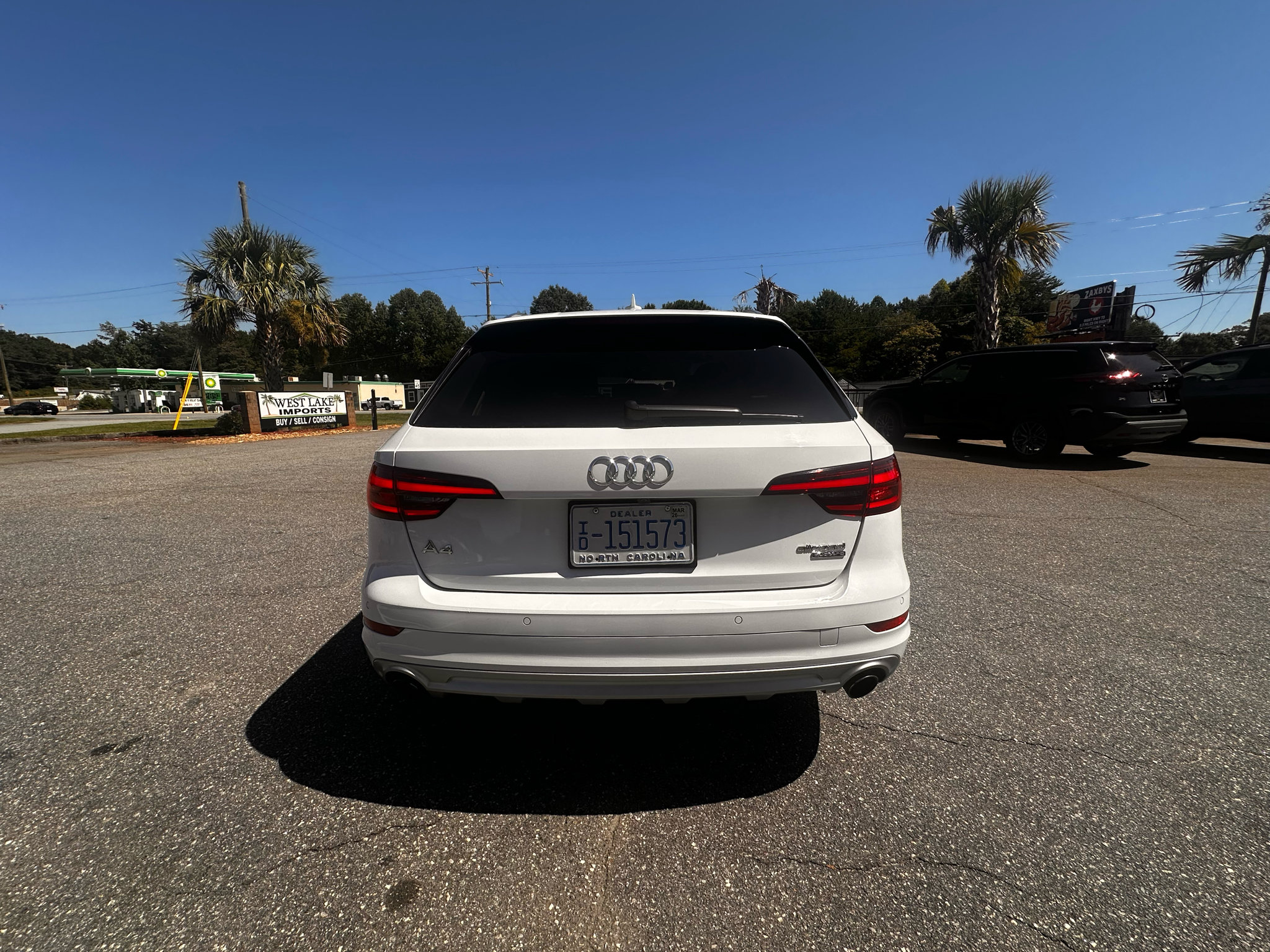 Used 2018 Audi A4 2.0T allroad Prestige w/ Prestige Package image 25