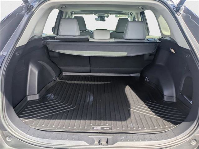 Used 2023 Toyota RAV4 XLE Premium image 17