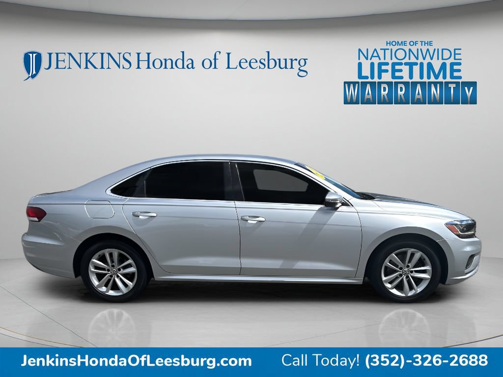 Used 2020 Volkswagen Passat 2.0T SE FWD image 3