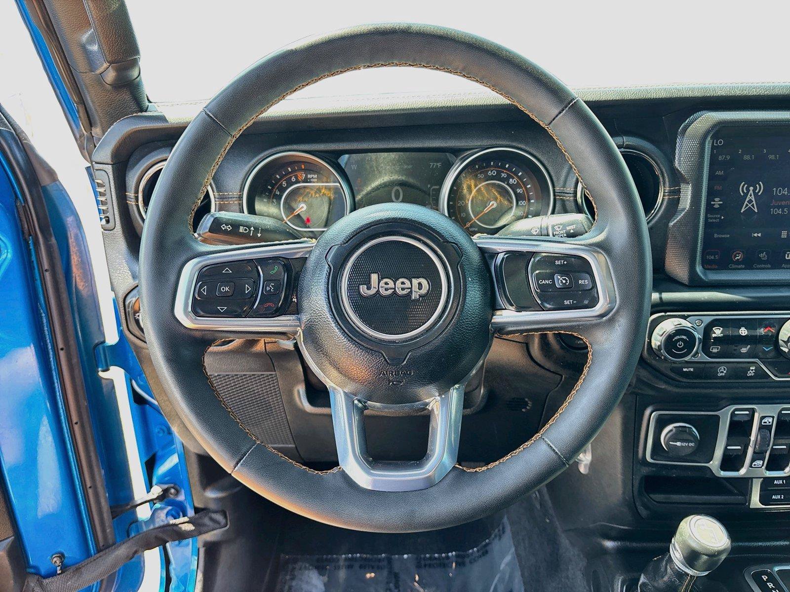 Used 2023 Jeep Gladiator Overland AWD/4WD image 11