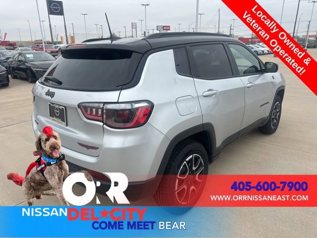 Used 2025 Jeep Compass Trailhawk image 5