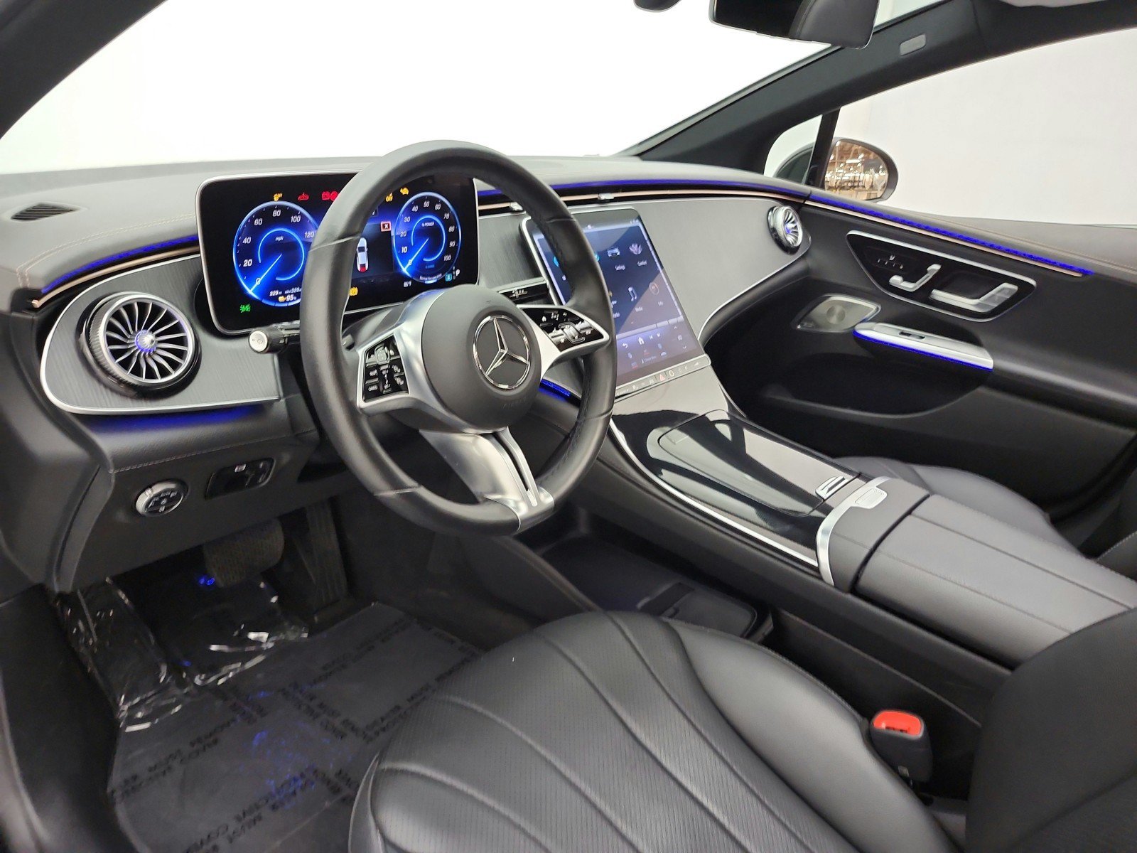 Used 2023 Mercedes-Benz EQE 350+ 4MATIC Sedan image 12