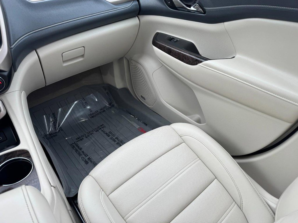 Used 2021 GMC Acadia Denali w/ LPO, Floor Liner Package image 18