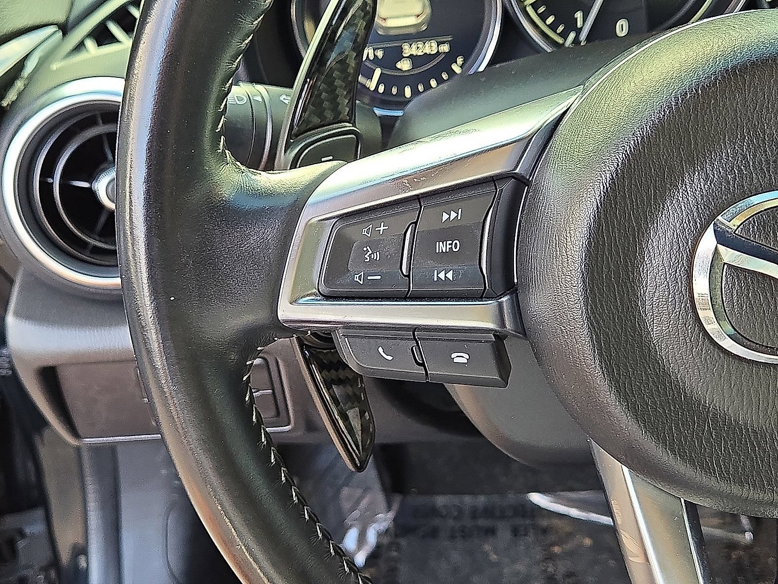 Used 2023 MAZDA MX-5 Miata Grand Touring RWD image 24