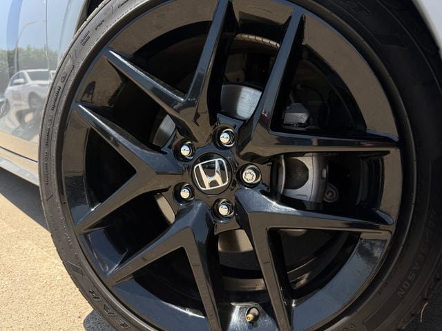 Used 2025 Honda Civic Sport image 10