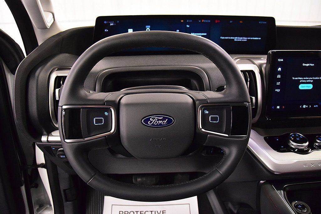 Used 2025 Ford Expedition Max Active AWD/4WD image 17