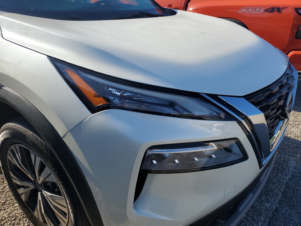 Certified 2023 Nissan Rogue SV AWD/4WD image 3