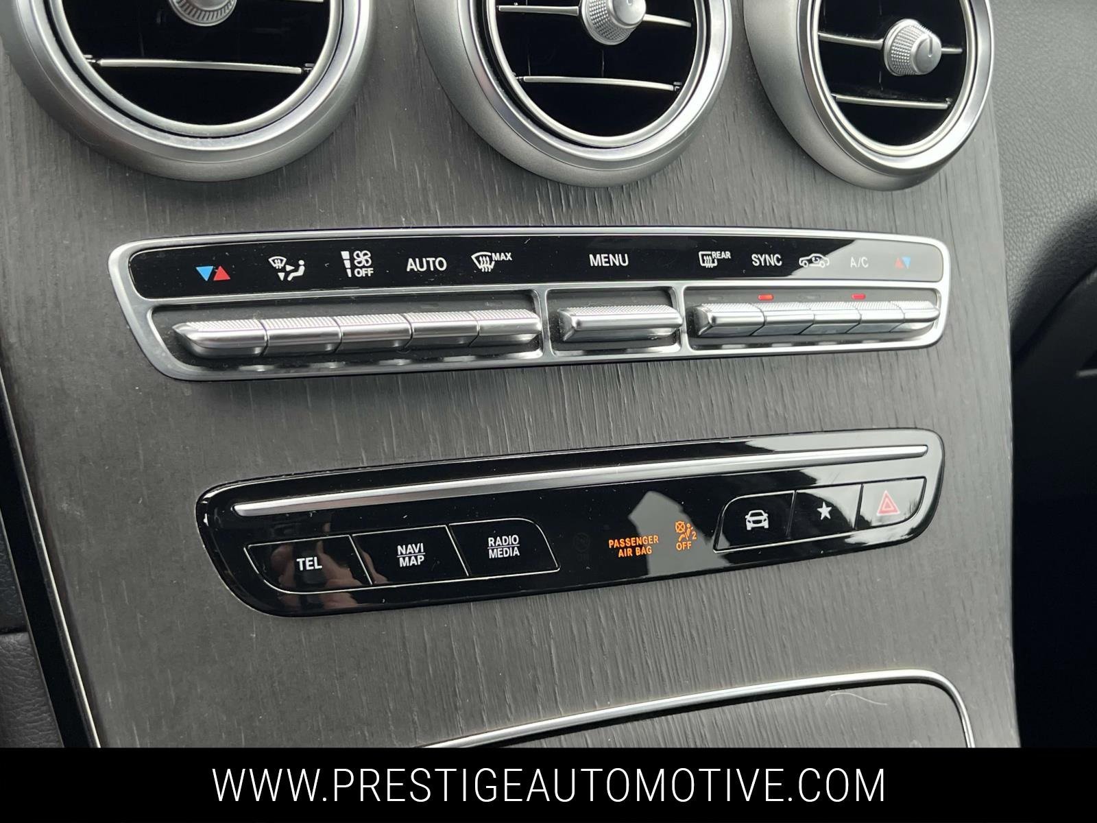 Used 2022 Mercedes-Benz GLC 300 GLC 300 image 25