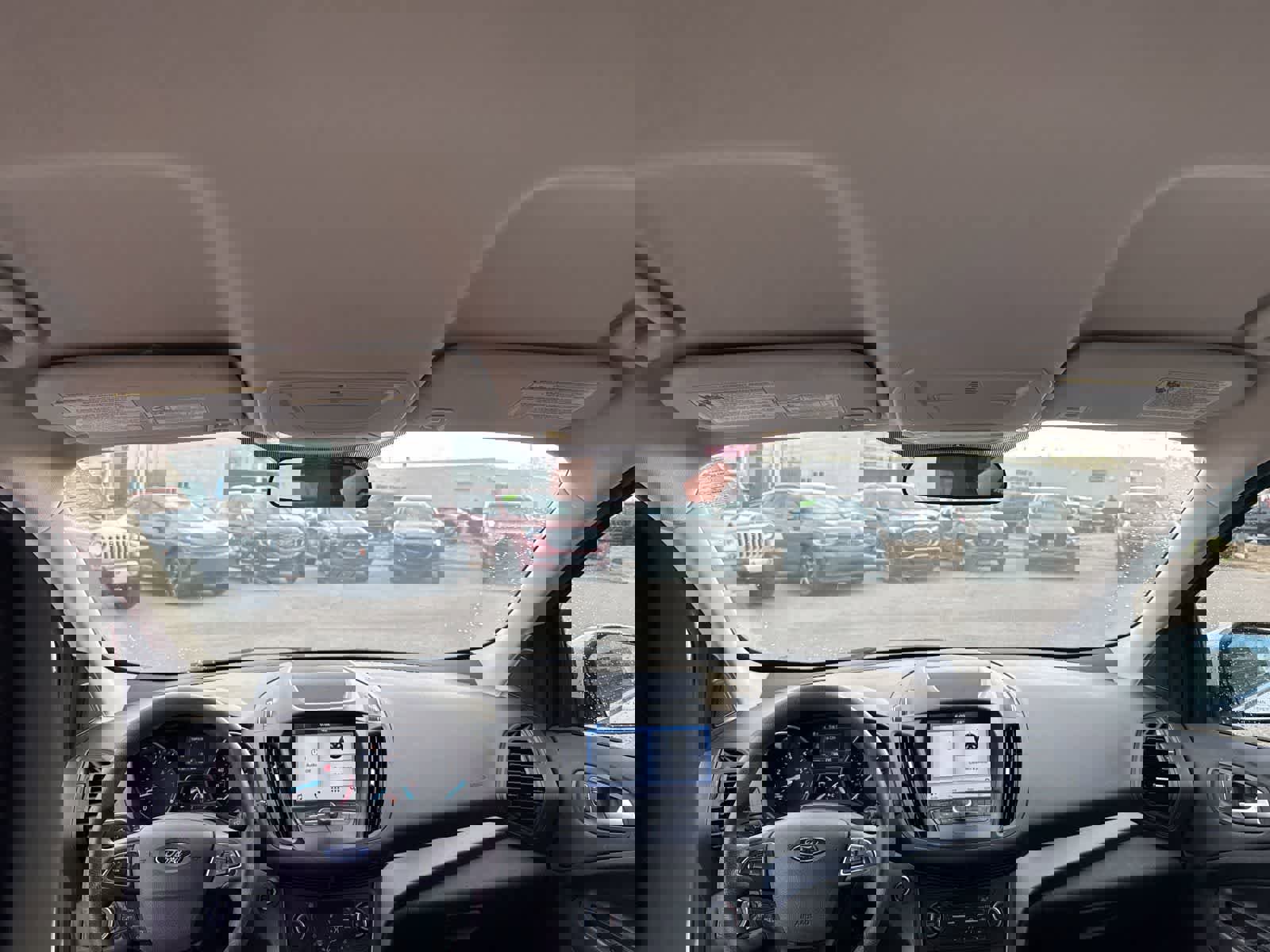 Used 2019 Ford Escape SE image 19