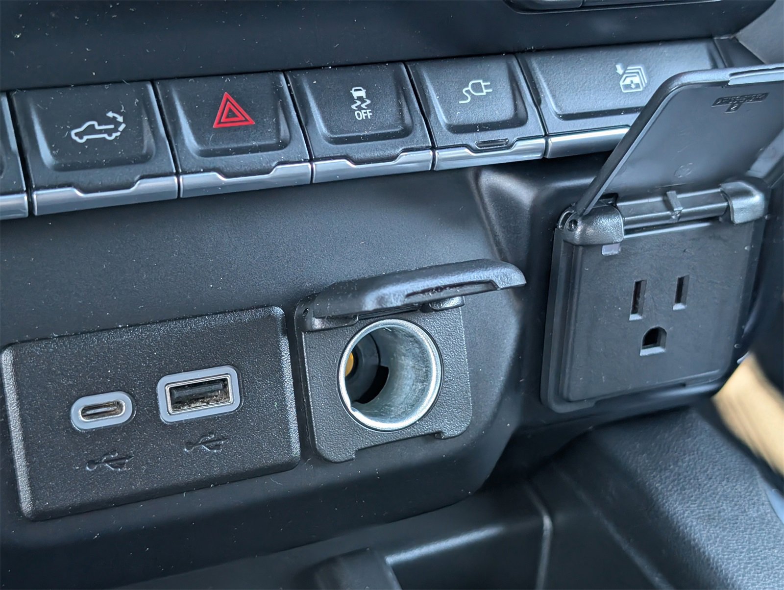 Certified 2023 Chevrolet Silverado 2500 High Country w/ Safety Package II image 48