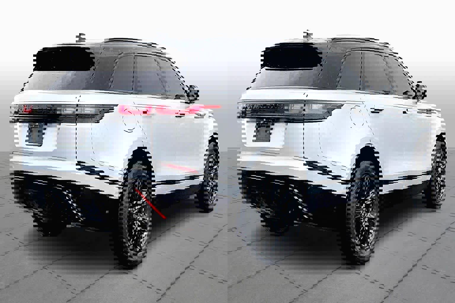 Used 2021 Land Rover Range Rover Velar R-Dynamic S image 12