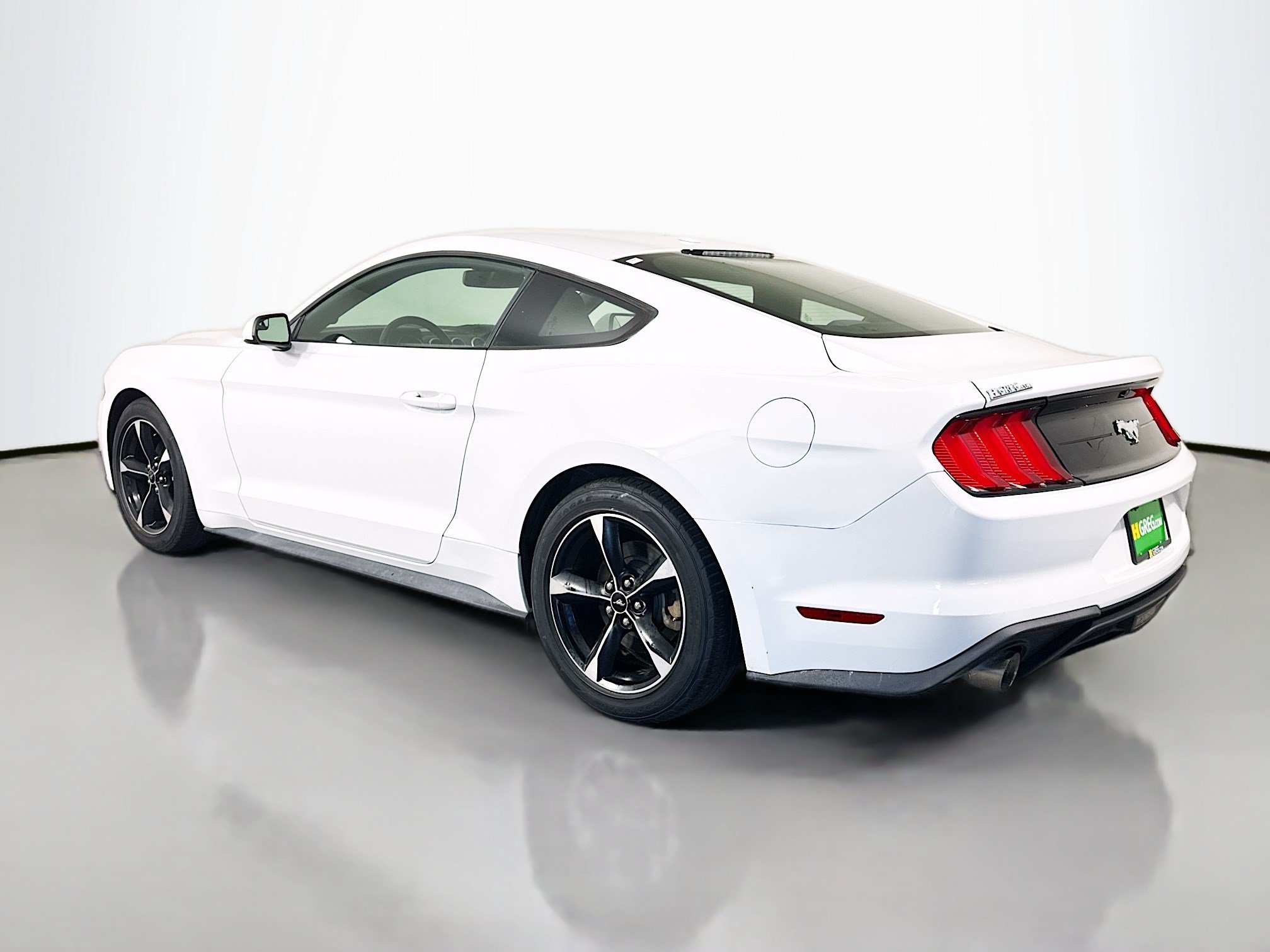 Used 2019 Ford Mustang Coupe RWD image 7