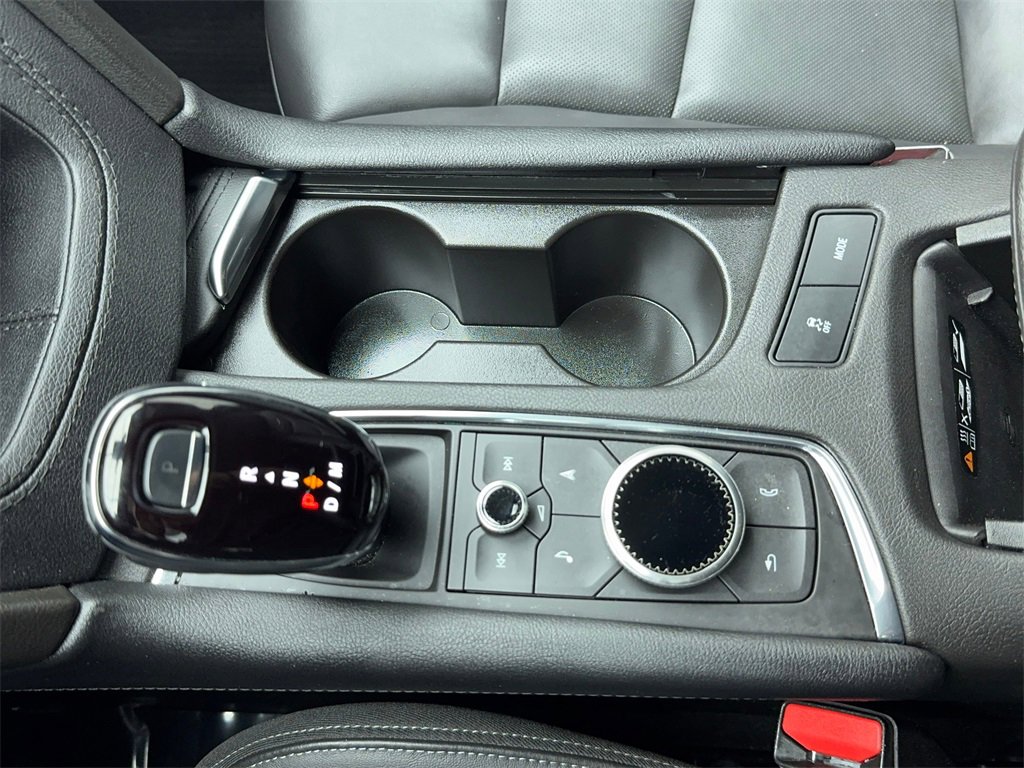 Used 2024 Cadillac XT6 Sport image 33