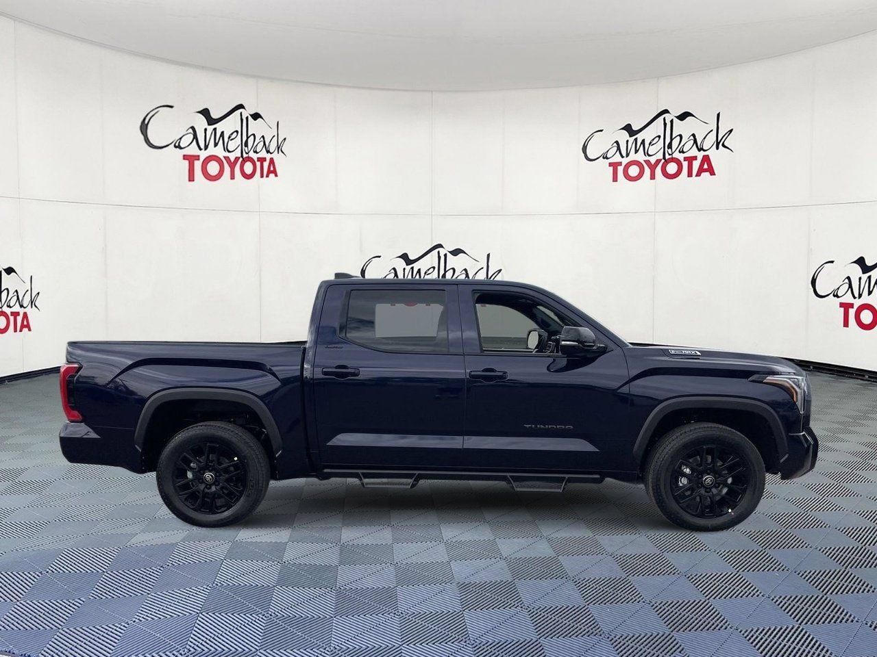 New 2026 Toyota Tundra Limited AWD/4WD image 8