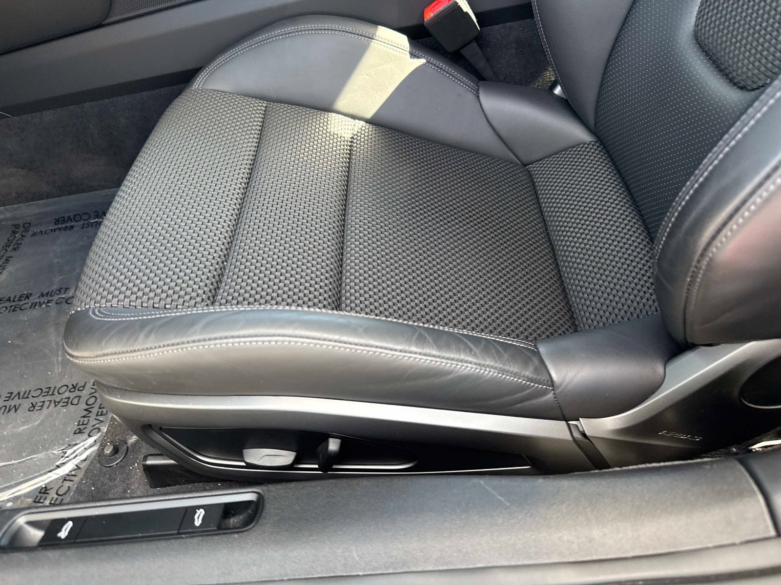 Used 2023 Porsche 911 Carrera T image 32