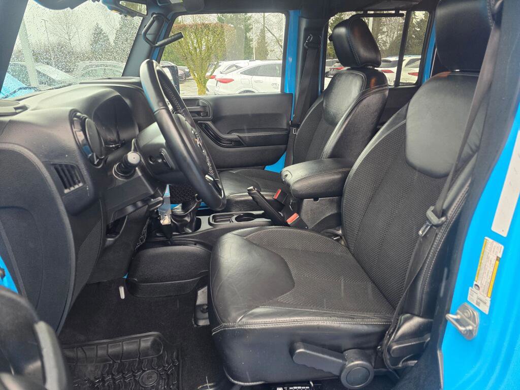 Used 2017 Jeep Wrangler Unlimited Sahara image 15