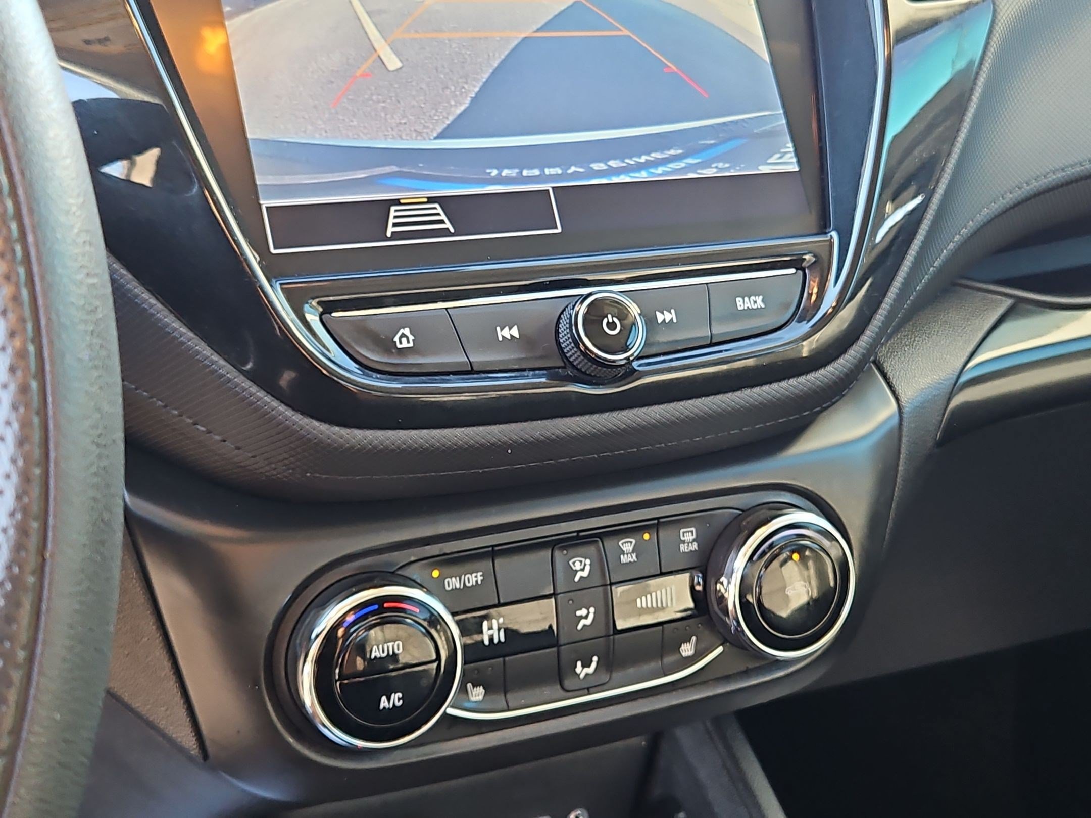 Certified 2021 Chevrolet TrailBlazer LT w/ Convenience Package FWD image 20