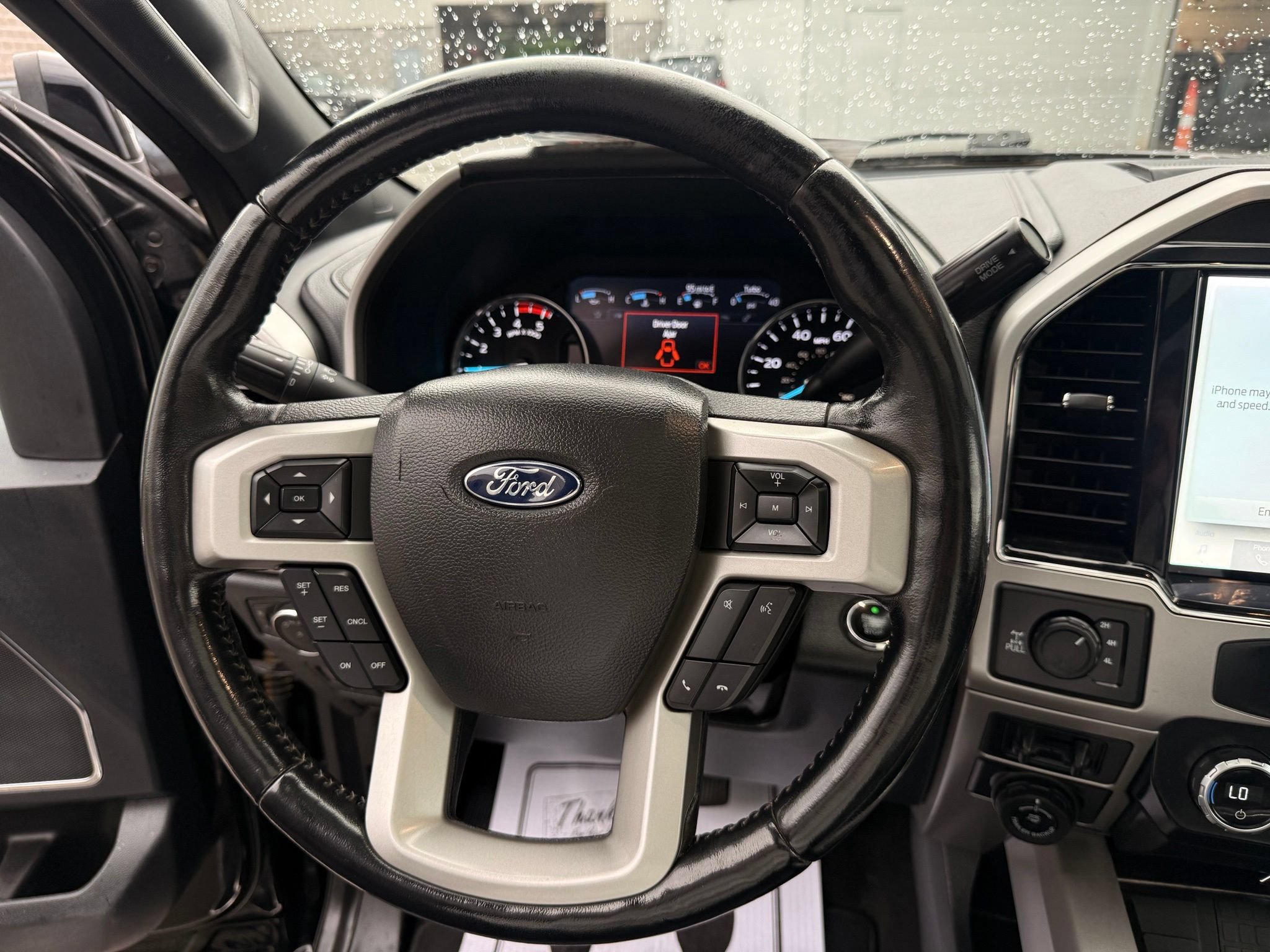 Used 2022 Ford F250 Lariat w/ Lariat Ultimate Package AWD/4WD image 26