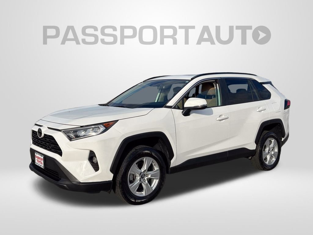 Used 2019 Toyota RAV4 XLE image 1