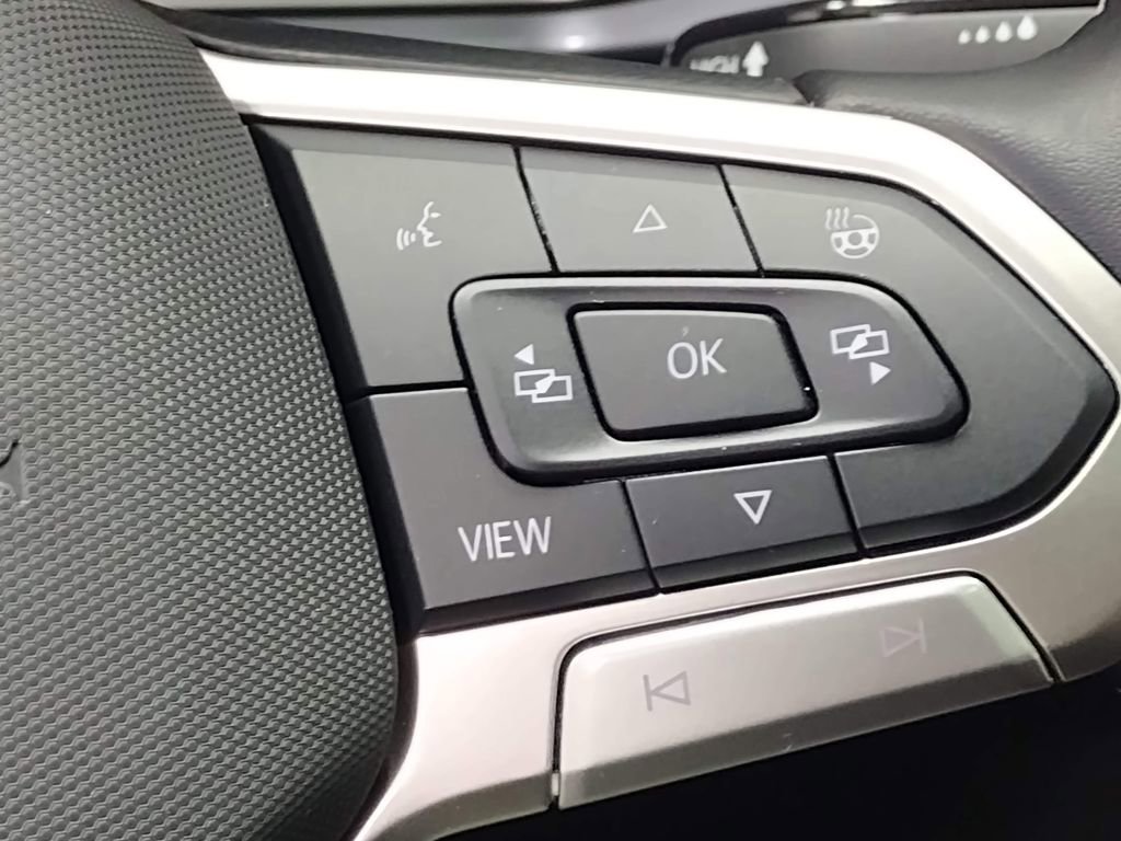 New 2026 Volkswagen Taos SEL AWD/4WD image 25