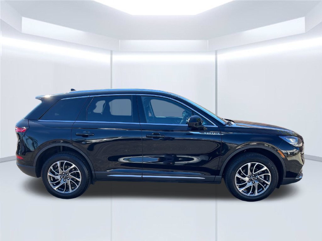 Used 2022 Lincoln Corsair AWD w/ Equipment Group 101A image 6
