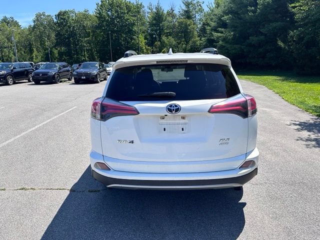 Used 2018 Toyota RAV4 XLE w/ Plus Extra Value Package AWD/4WD image 4