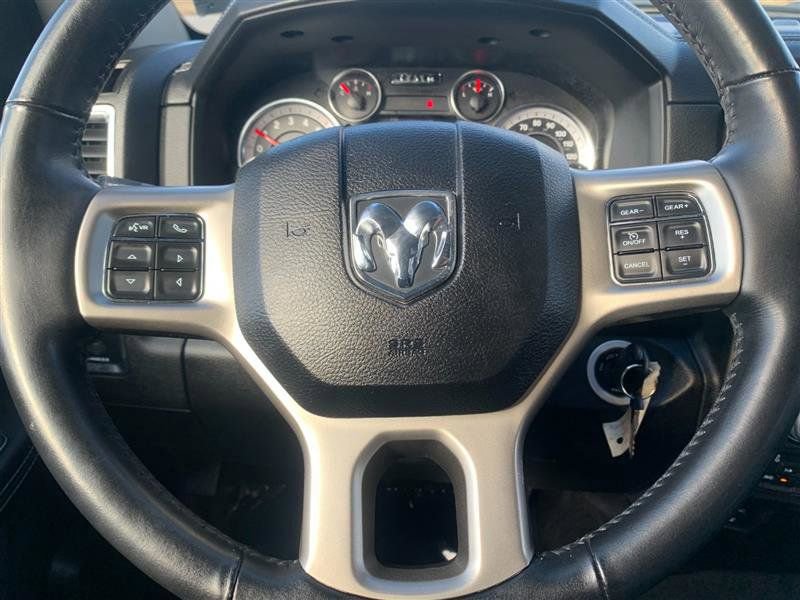 Used 2018 RAM 1500 Laramie image 19