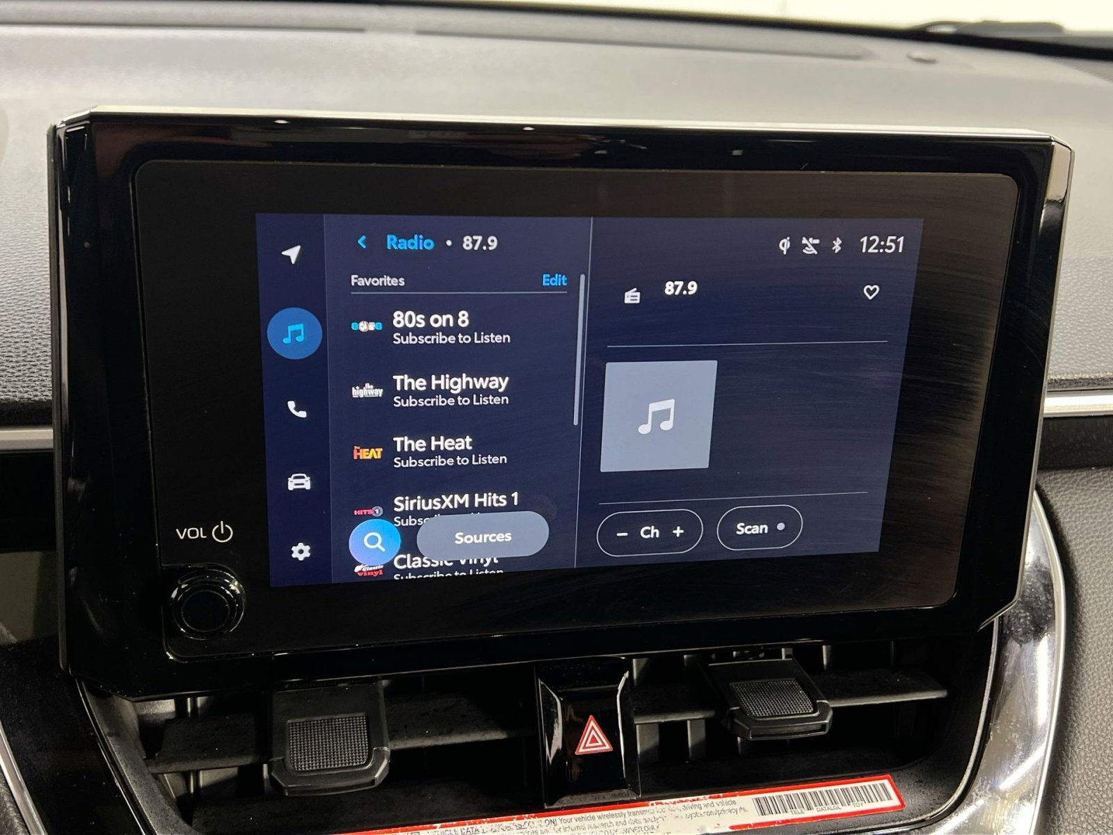 Used 2025 Toyota Corolla Cross AWD Hybrid image 22