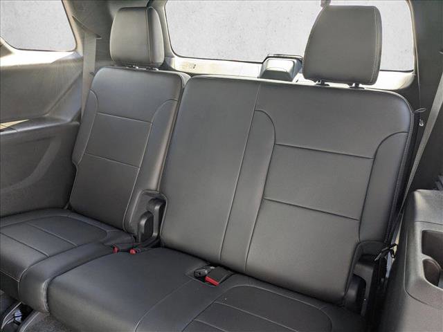 Used 2023 Chevrolet Traverse Premier image 19