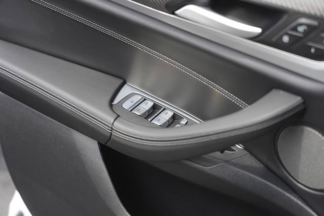Used 2022 BMW X4 M40i w/ Premium Package image 30